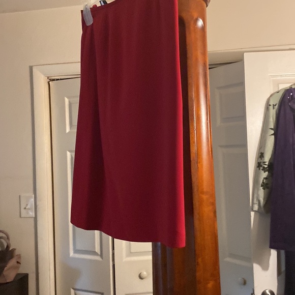 2ocs classic skirt set burgundy - Picture 7 of 8